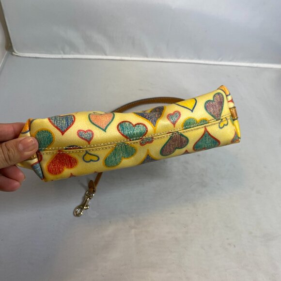 Vintage Y2K Dooney & Bourke Mini Crayon Hearts Coated Canvas Shoulder Bag - Picture 5 of 5